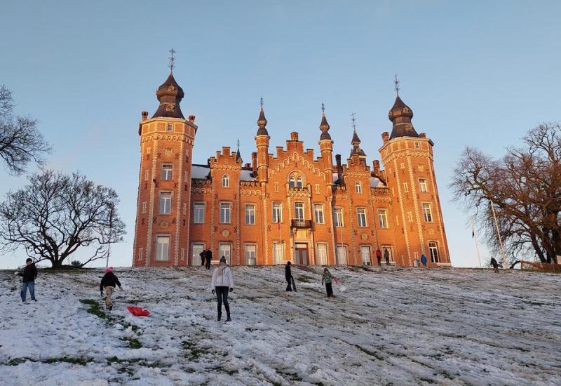 kasteel in de sneeuw