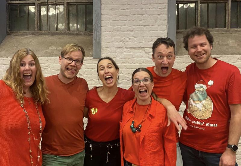 Kerstspecial improvisatieshow Dannii Dawell © Dannii Dawell