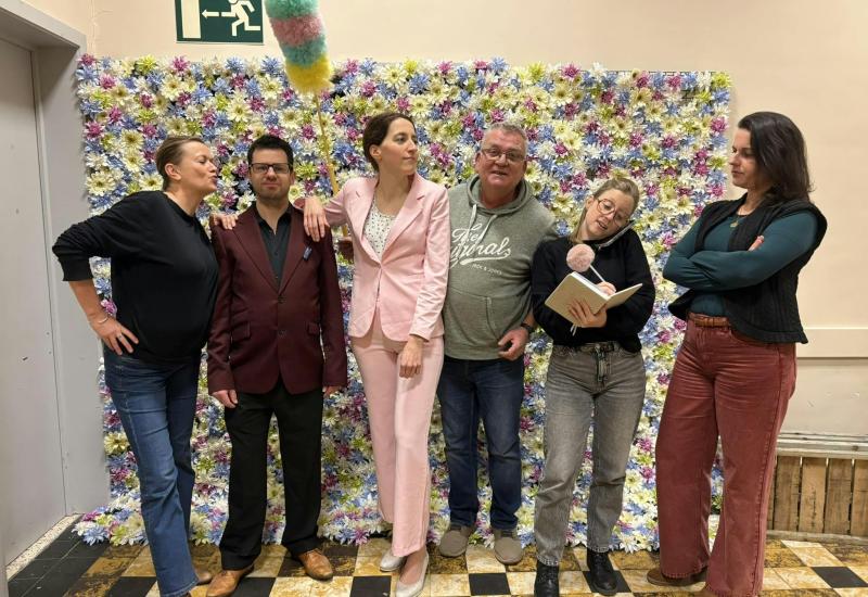 Komedie 'Eén is geen' © Toneelgroep Safier