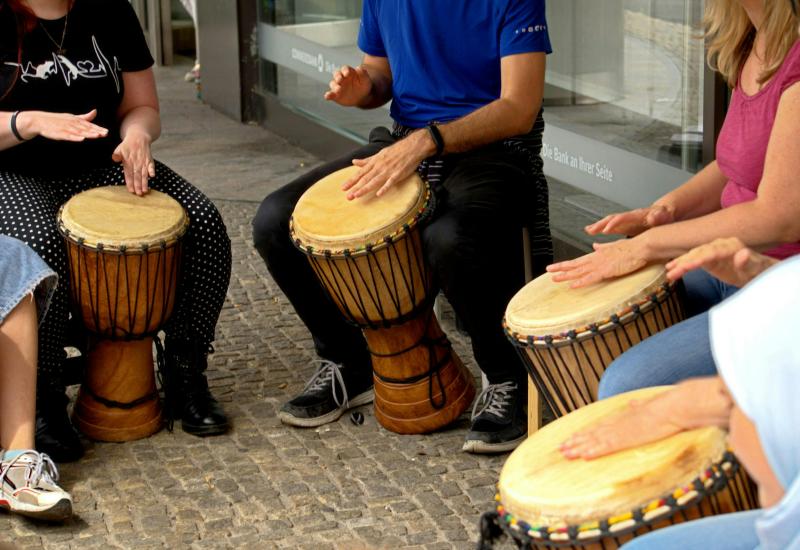 Huis van het Kind Dilbeek- Spel en ontmoeting- Muziek maken © eugene bolshem