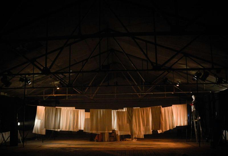 Tancarville (9-109) - Le G. Bistaki © Anita Cortes