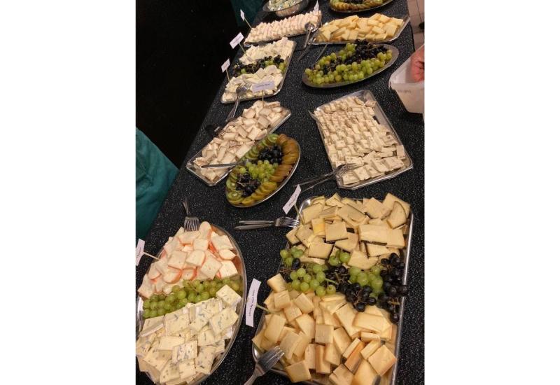 kaas-vlees- en wijnavond © Ferm Sint-Ulriks-Kapelle